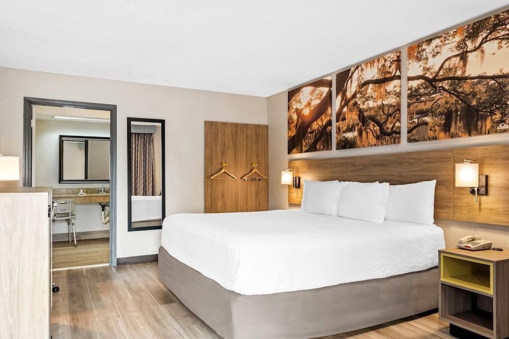 Room, 1 King Bed, Accessible