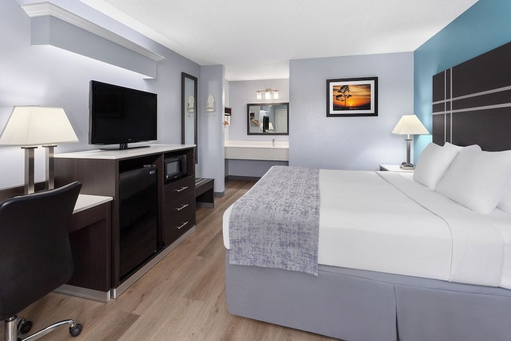 undefined Baymont by Wyndham Brunswick GA 2