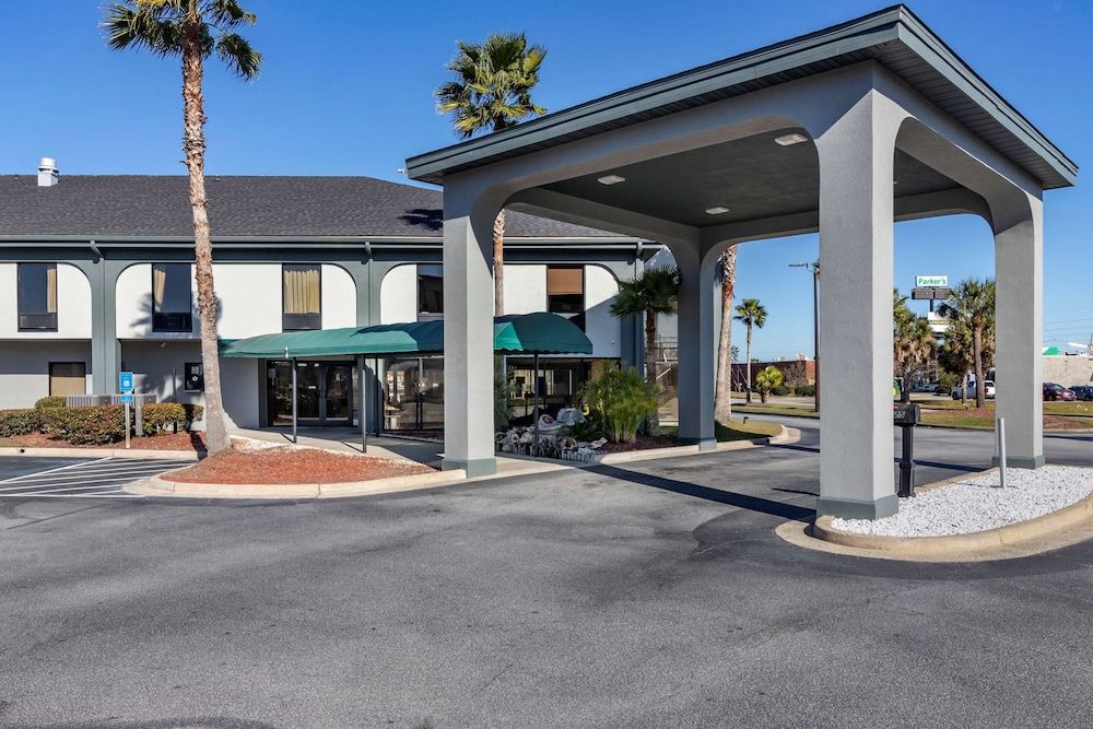 undefined Quality Inn Brunswick 10