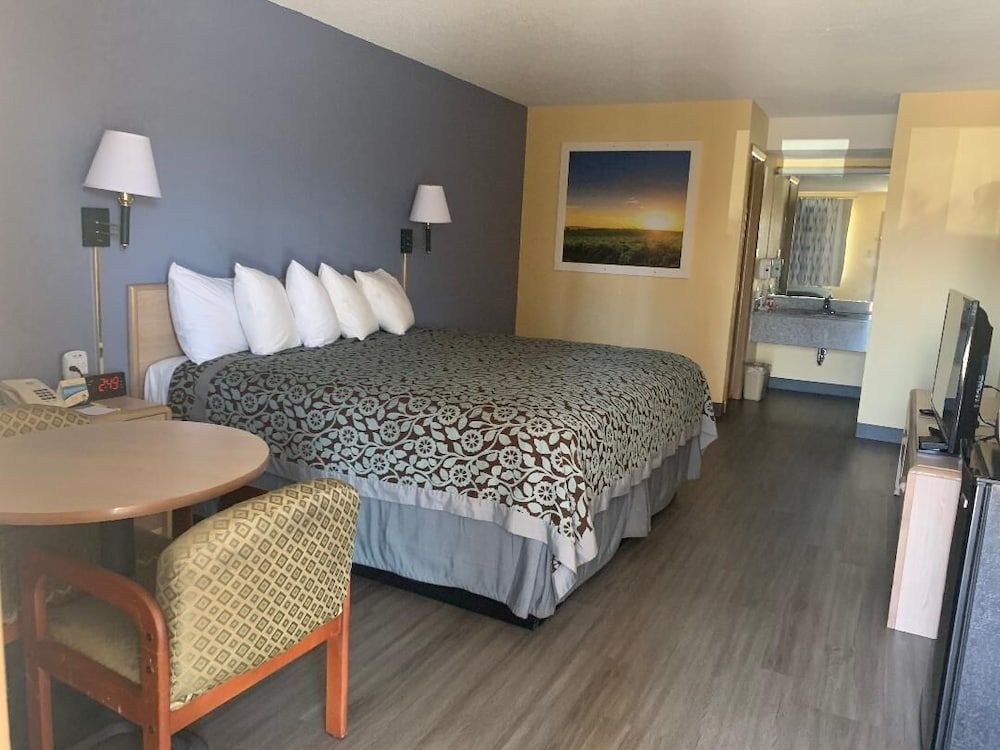 Room, 1 King Bed, Accessible, Non Smoking