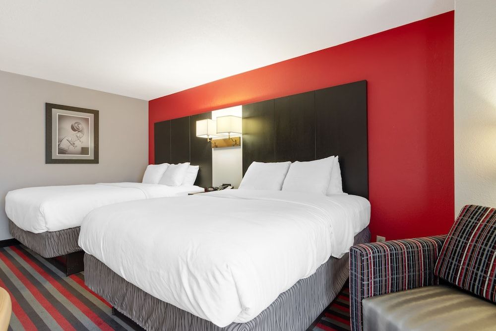 Room, 2 Queen Beds, Accessible, Non Smoking (Accessible Tub)