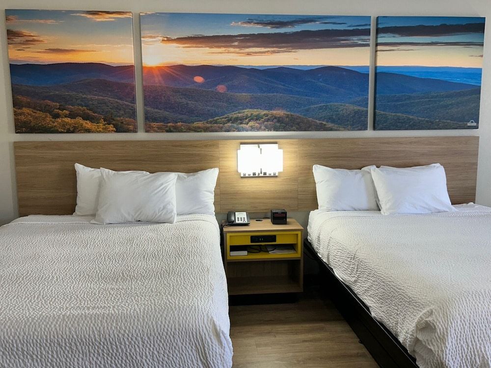 Room, 2 Queen Beds, Accessible, Non Smoking
