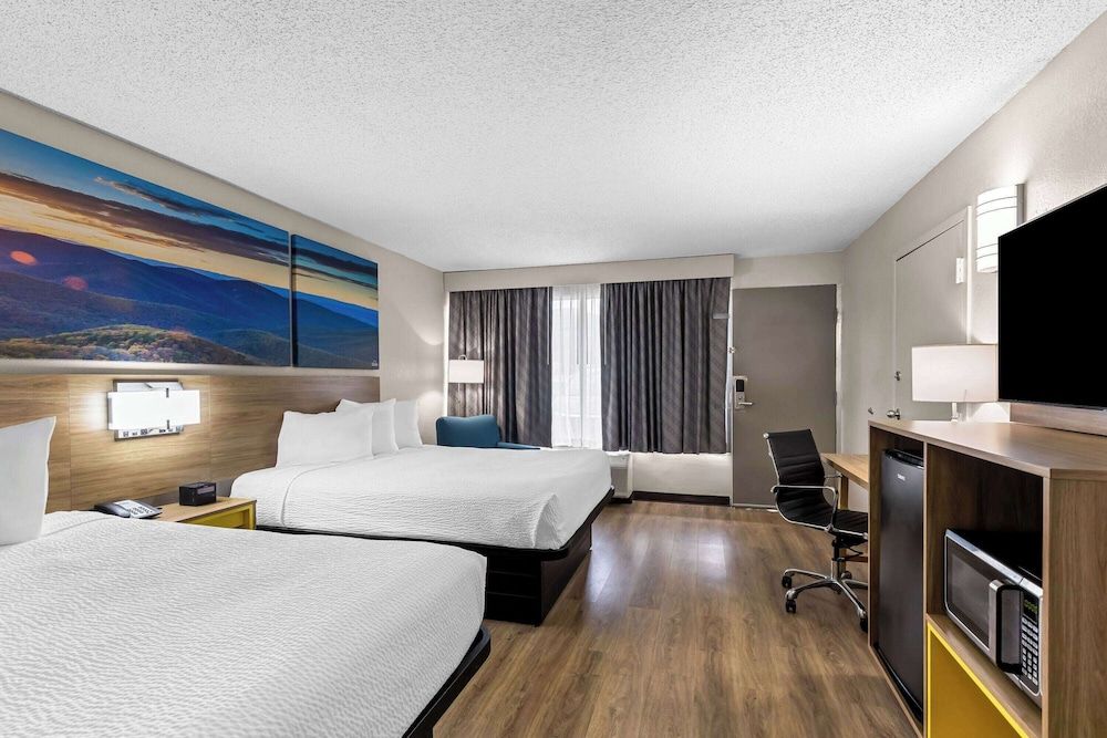Room, 2 Queen Beds, Accessible, Smoking (Mobility Accessible)