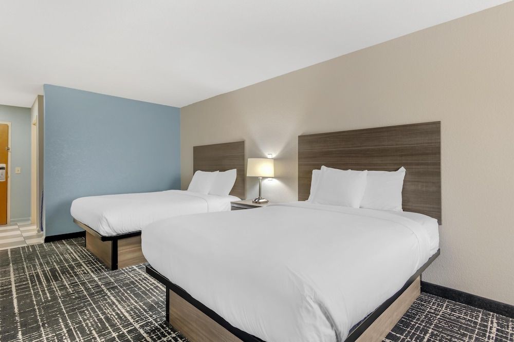 Standard Room, 2 Queen Beds, Non Smoking, Refrigerator & Microwave