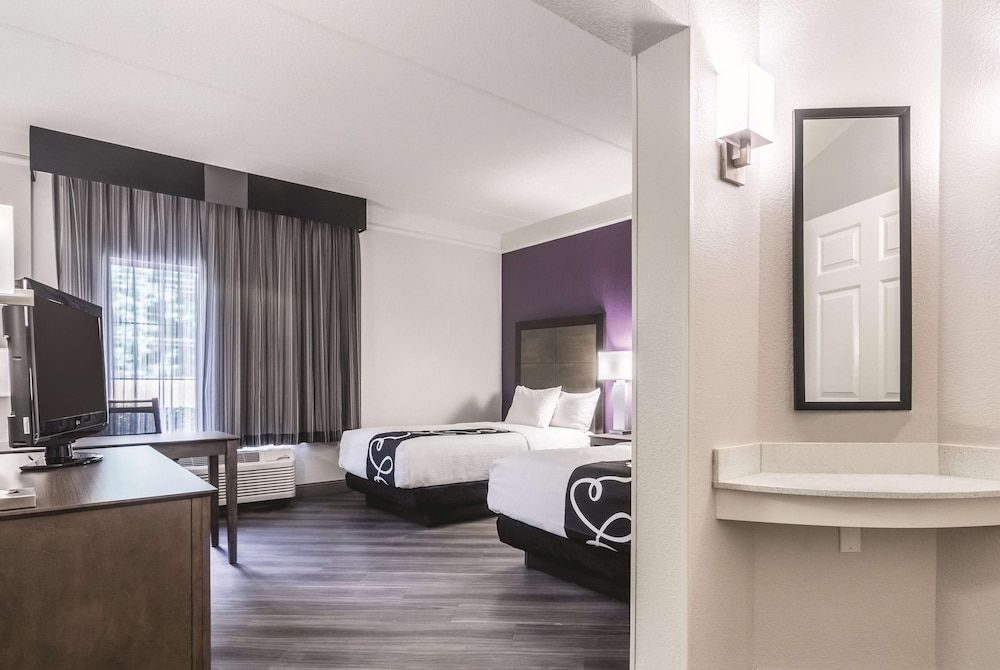 Room, 2 Double Beds, Accessible, Non Smoking (Bathtub w/ Grab Bars)