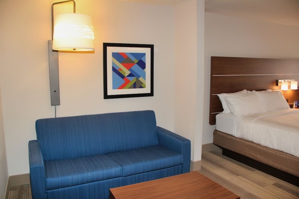 Standard Room, 2 Queen Beds, Accessible (Roll-In Shower)