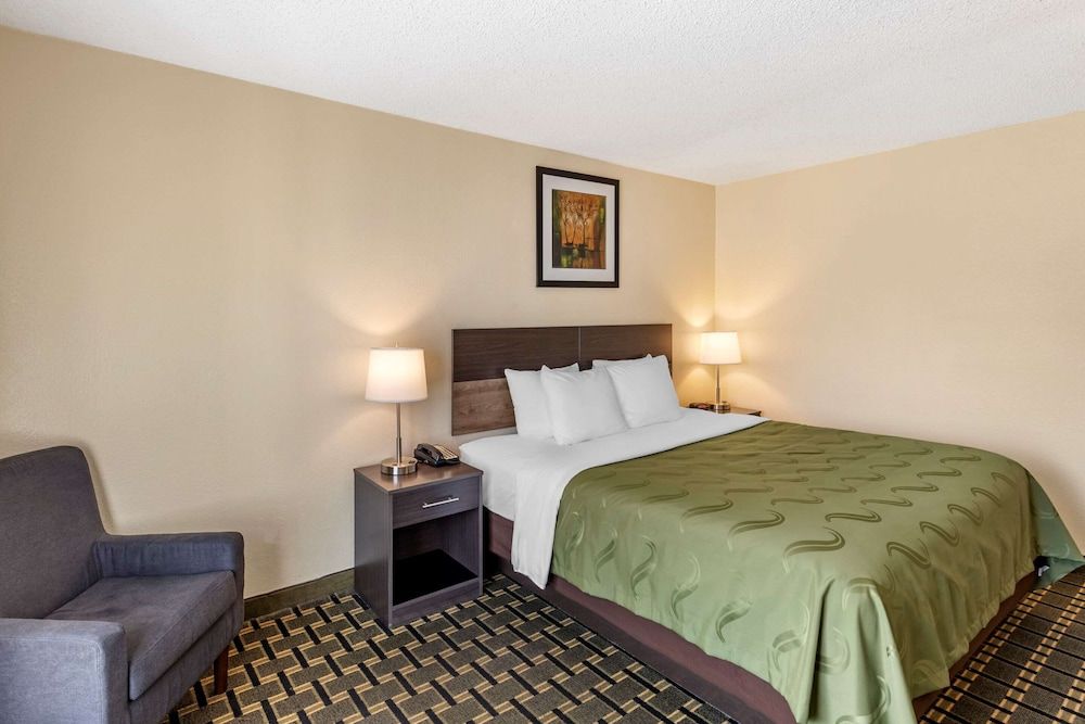 Standard Room, 1 King Bed, Smoking
