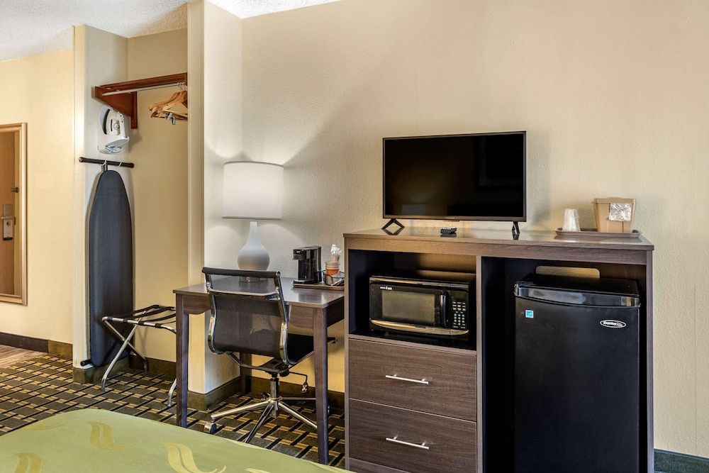 Room, 1 King Bed, Accessible, Non Smoking