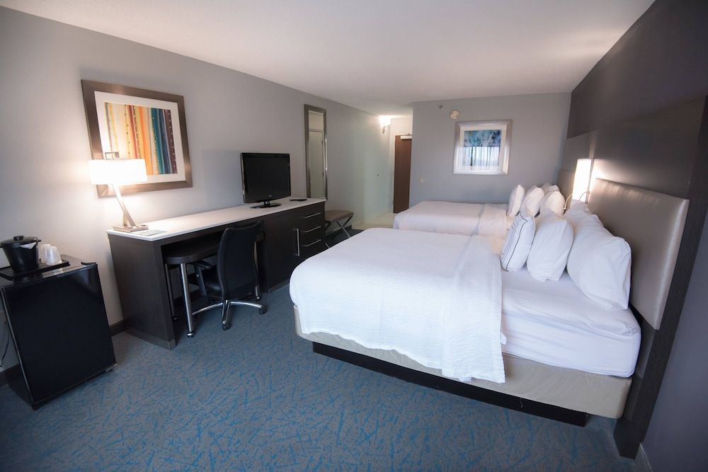 Fairfield Inn and Suites by Marriott Atlanta Airport North Room, 2 Queen Beds 2