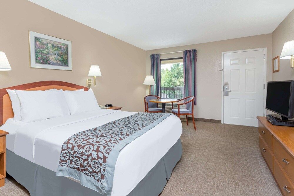Room, 1 Queen Bed, Non Smoking