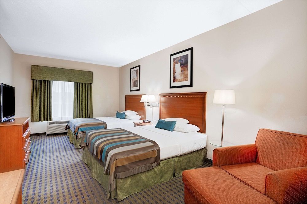 Room, 2 Queen Beds, Accessible, Non Smoking