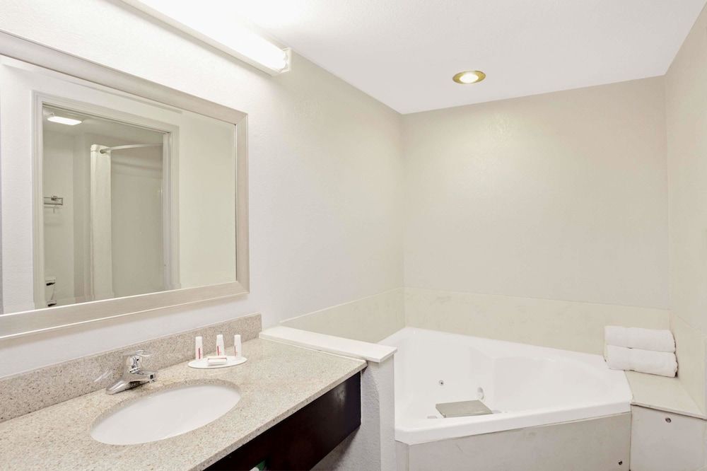 Studio Suite, 2 Queen Beds, Non Smoking
