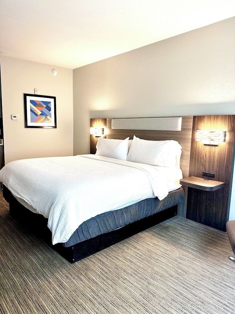 Room, 1 King Bed, Accessible (Mobility)