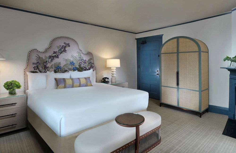 Club Room, 1 King Bed (Clubhouse)