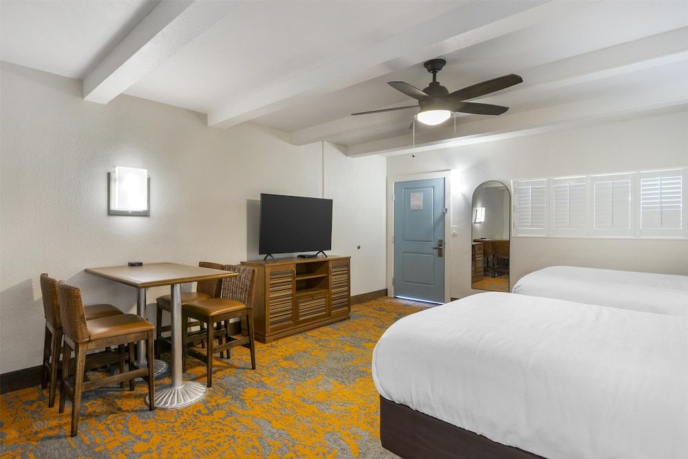 Standard Room, 2 Queen Beds, Non Smoking