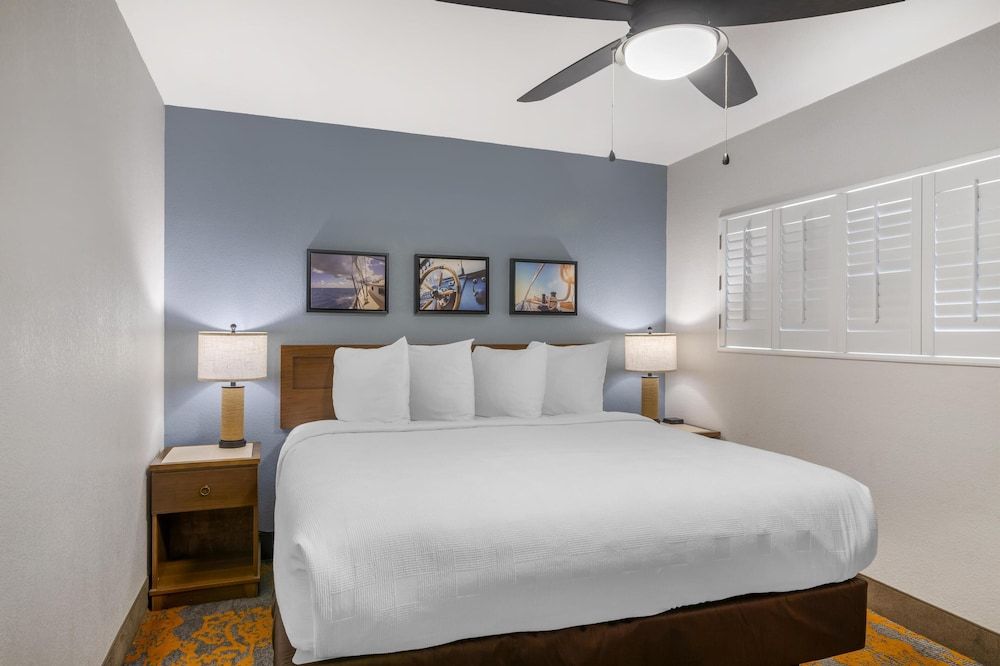 Suite, Multiple Beds, Non Smoking, Kitchen (with Single Sofabed, Full Kitchen)