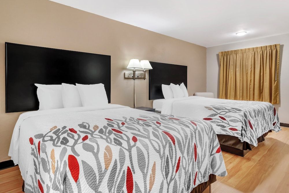 Red Roof Inn Atlanta - Kennesaw State University Deluxe Room, 2 Queen Beds, Smoking 2