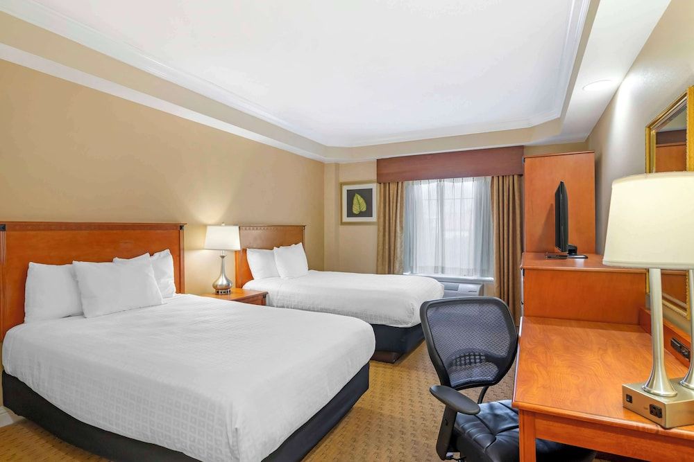 Standard Room, 2 Double Beds, Accessible, Non Smoking