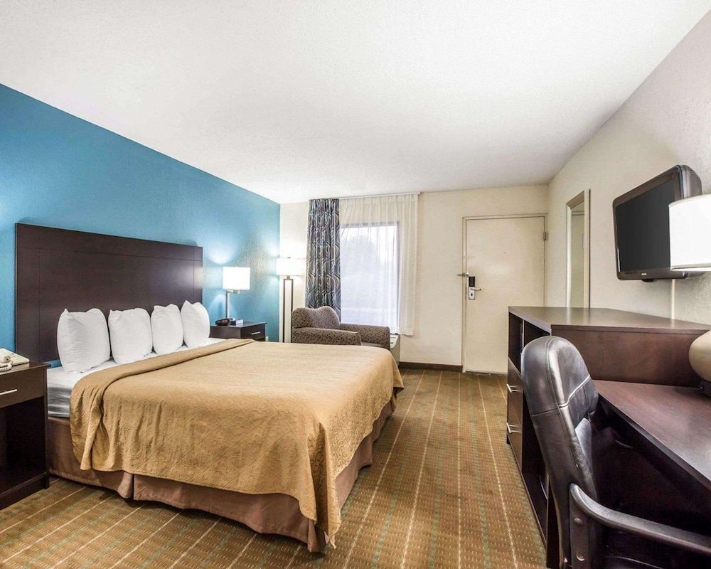 Business Room, 1 King Bed, Non Smoking
