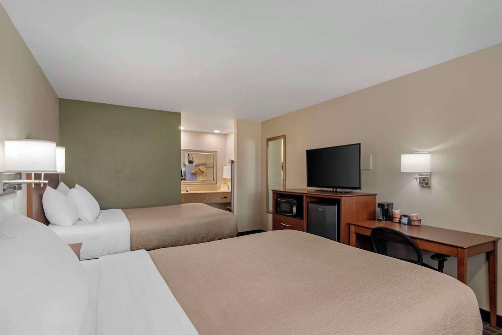 Double Room, 2 Double Beds, Smoking