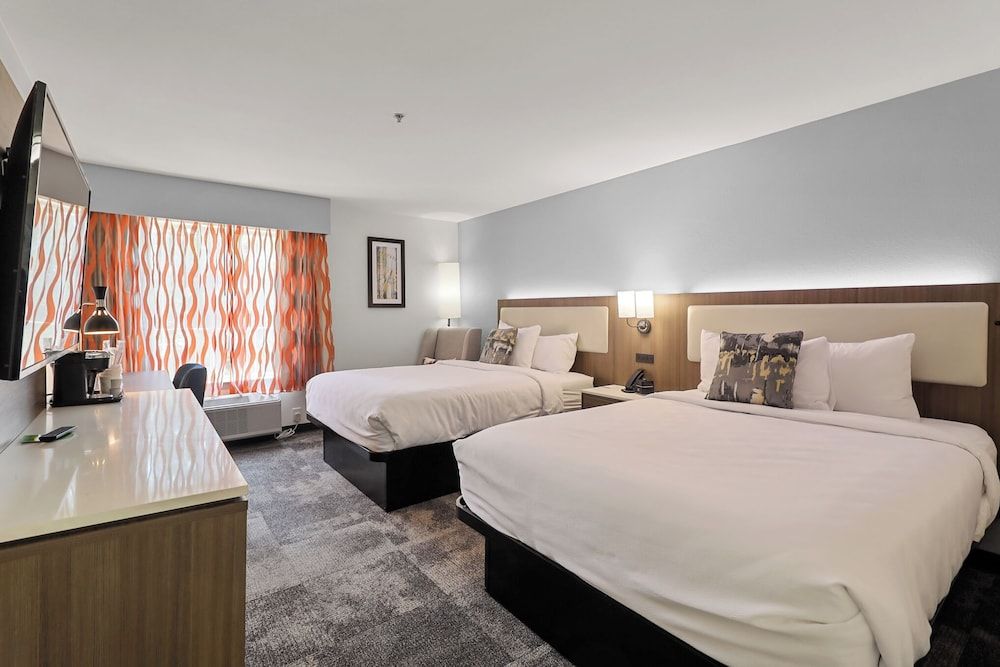 Room, 2 Double Beds, Accessible, Non Smoking (Tub with Grab Bars)