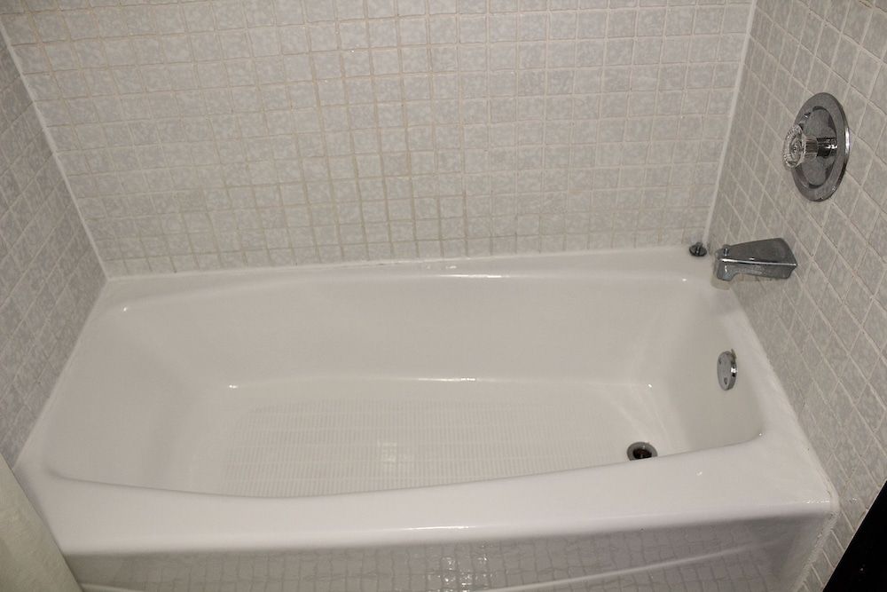 Araamda Inn Norcross Standard Room, 1 Queen Bed 8