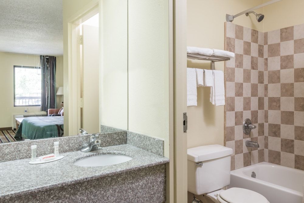 Suite, 1 King Bed