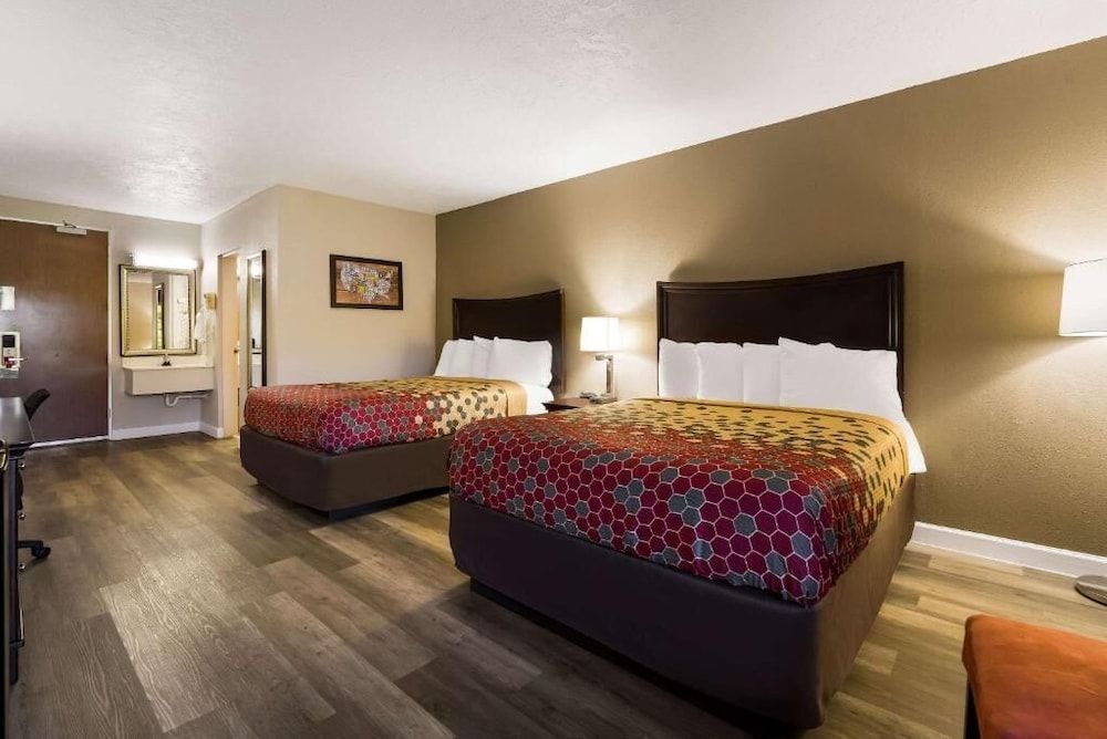 Room, 2 Queen Beds, Non Smoking