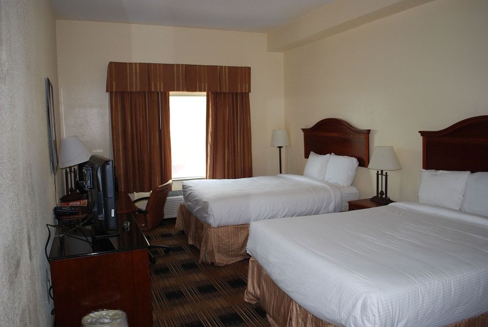 Standard Double, 2 Queen Beds
