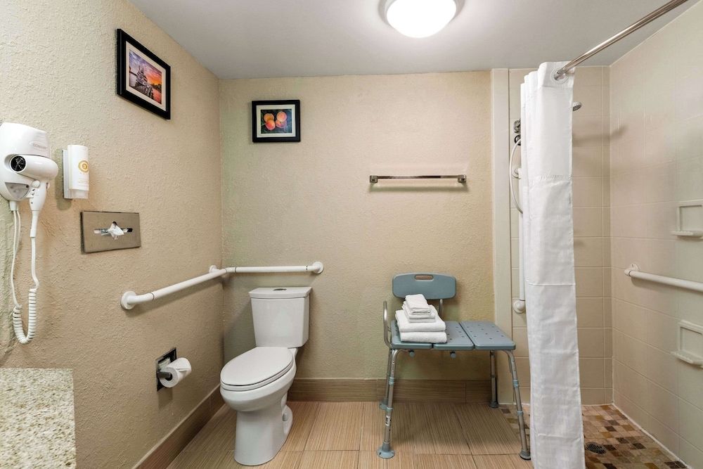 Comfort Inn Roswell-Dunwoody Standard King Non Smoking 4