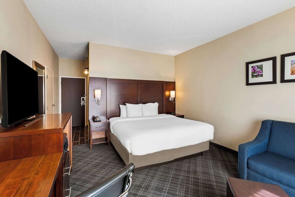 undefined Comfort Inn Roswell-Dunwoody