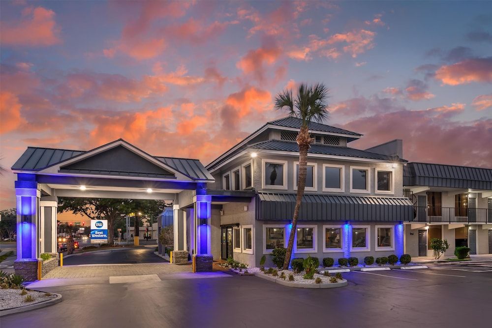 undefined Best Western Central Inn