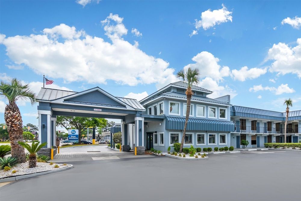 undefined Best Western Central Inn 2