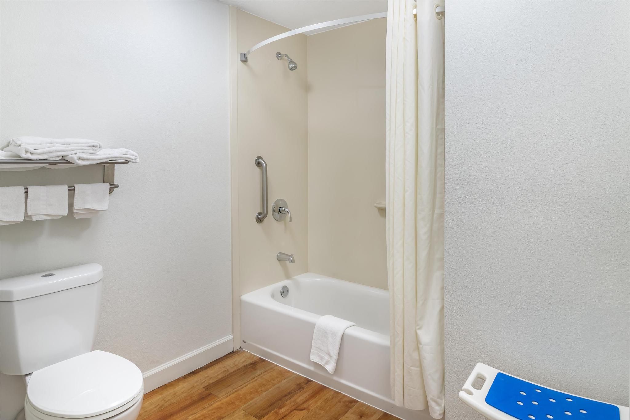 undefined Best Western Central Inn 9