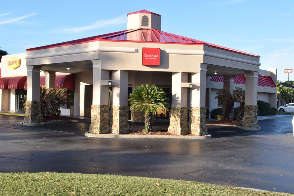 undefined Ramada by Wyndham Savannah Gateway 6