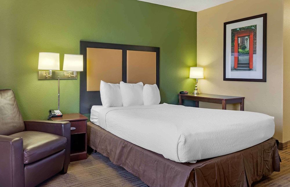 undefined Extended Stay America Suites Savannah Midtown 8