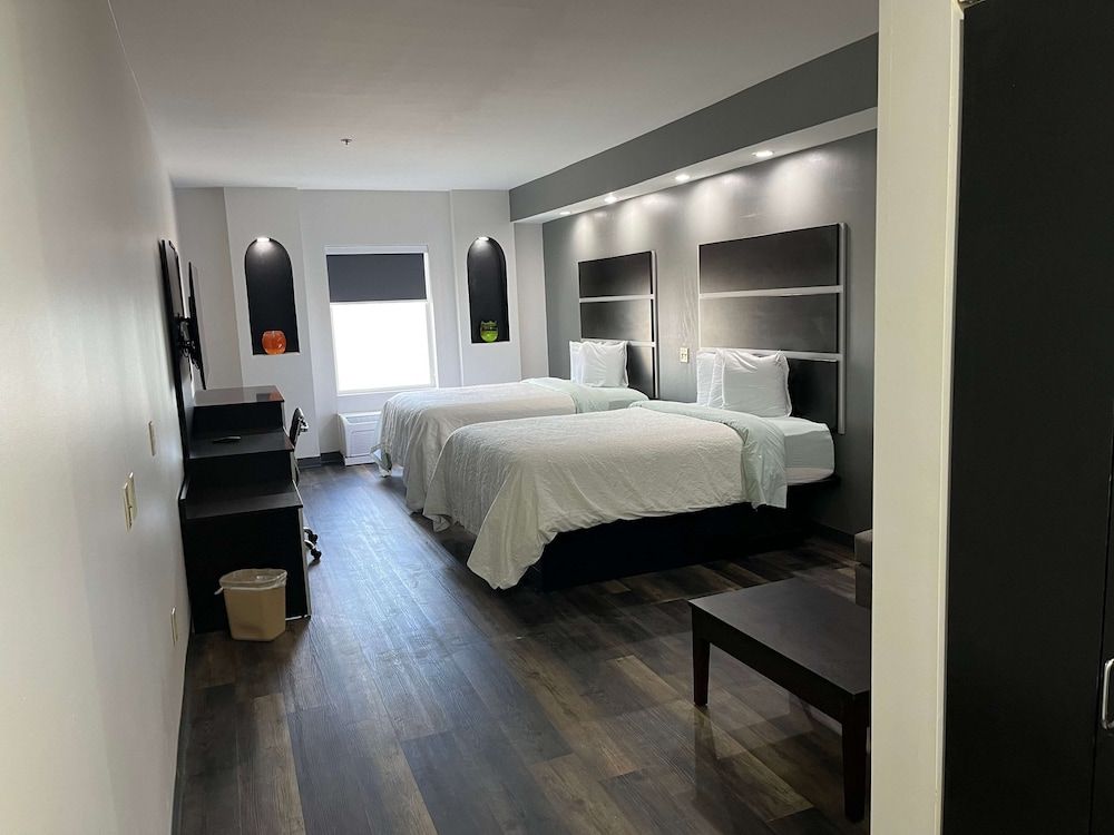 Sonesta Essential Savannah Room, 2 Queen Beds 4