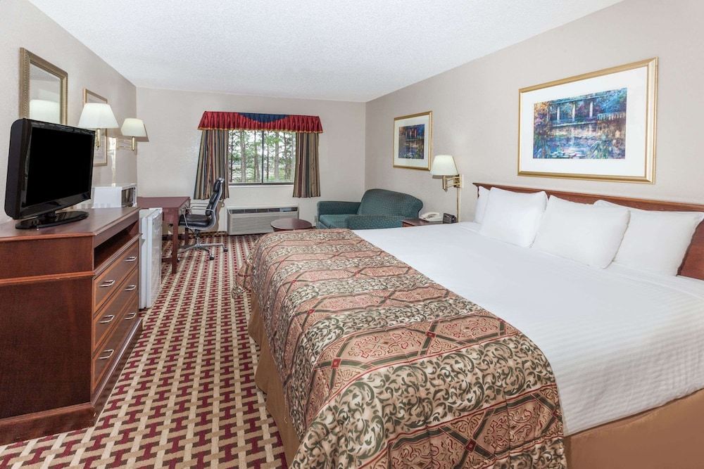 Suite, 1 King Bed