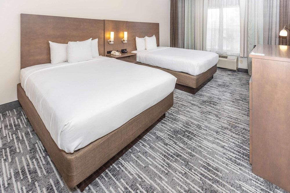 Room, 2 Queen Beds, Non Smoking