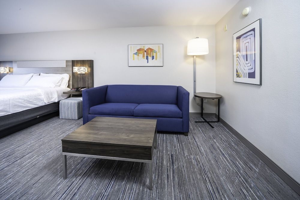 Suite, Multiple Beds
