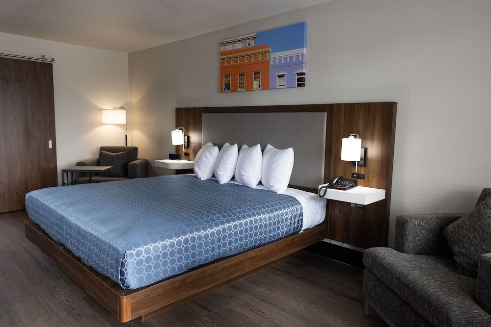 Bhagat Hotels Stone Mountain Atlanta BW Signature Collection Suite, 1 King Bed, Non Smoking (Larger Room) 3