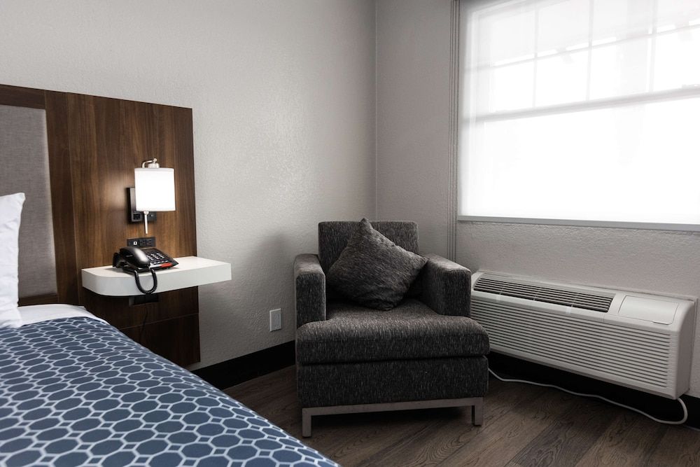 Bhagat Hotels Stone Mountain Atlanta BW Signature Collection Suite, 1 King Bed, Non Smoking (Larger Room) 5