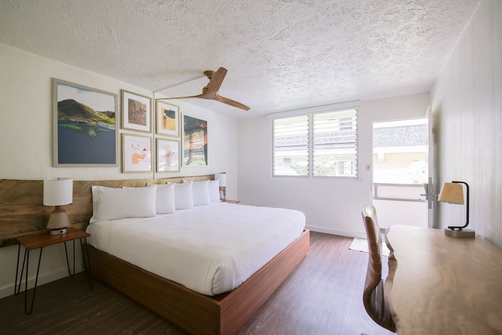 SCP Hilo Hotel Room, 1 King Bed