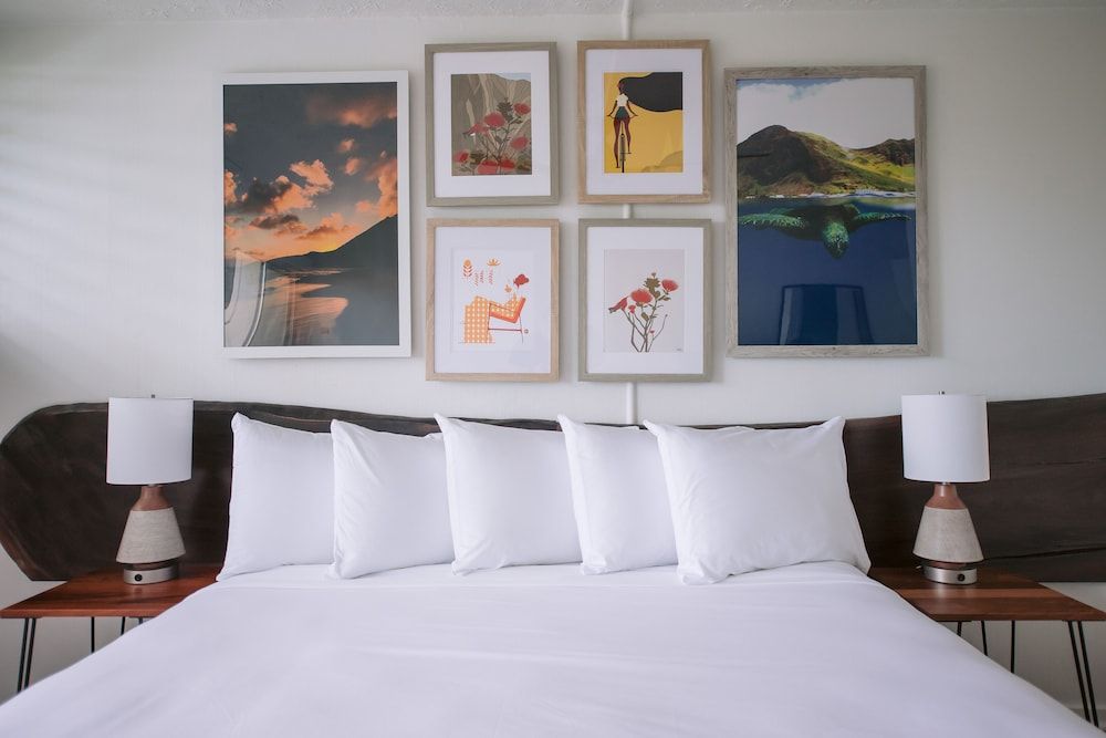 SCP Hilo Hotel Room, 1 King Bed, Balcony, Bay View