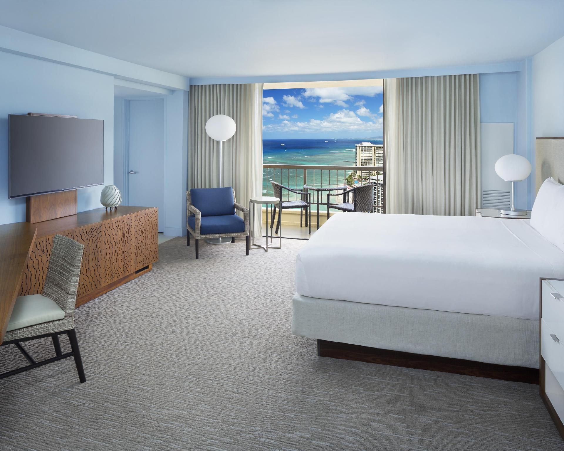 1 King Bed With Ocean View High Floor