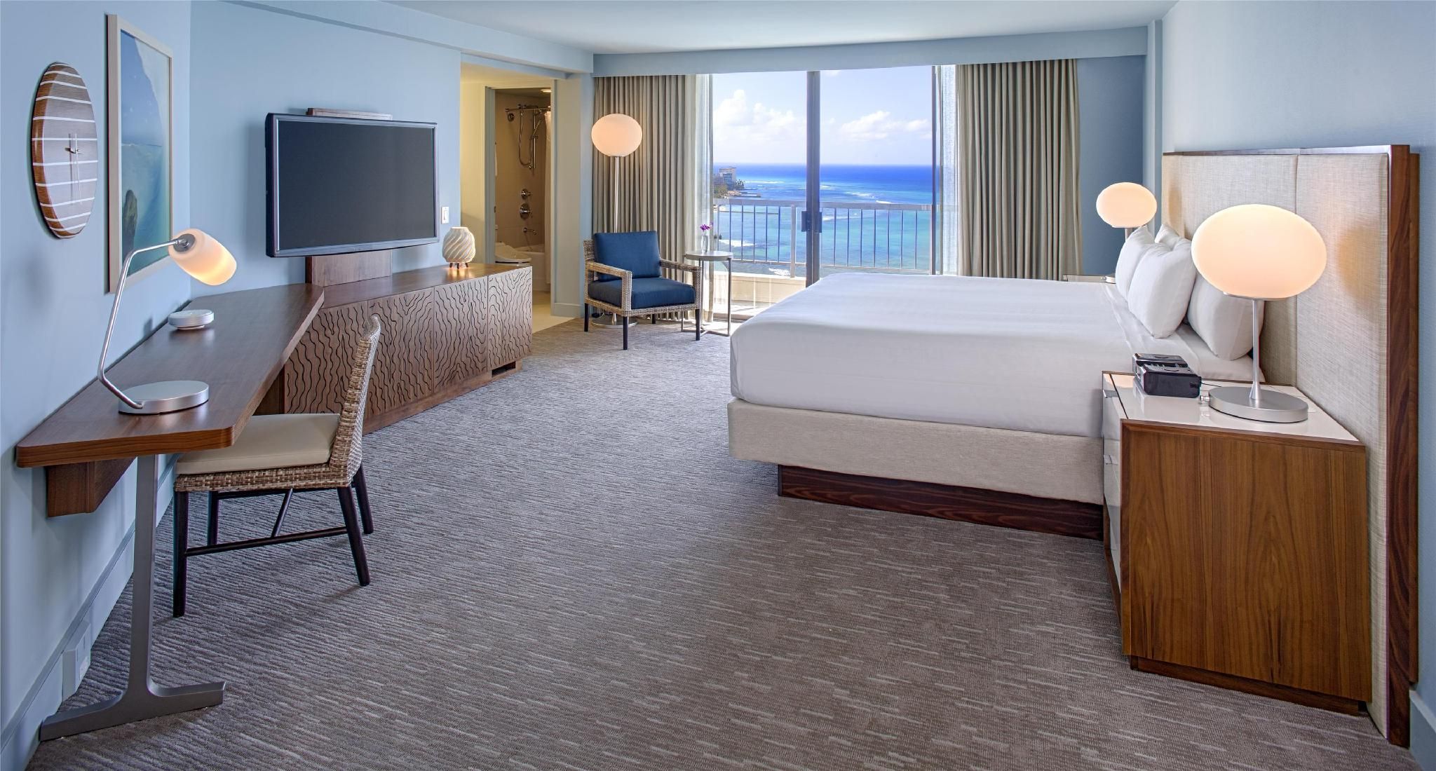 1 King Bed, Ocean Front