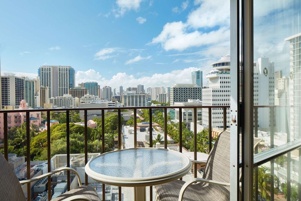 Club Room, 2 Double Beds, City View