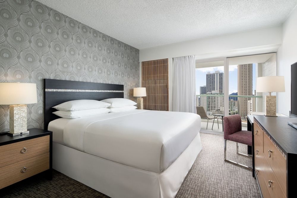 Room, 1 King Bed (Kaiulani Wing)