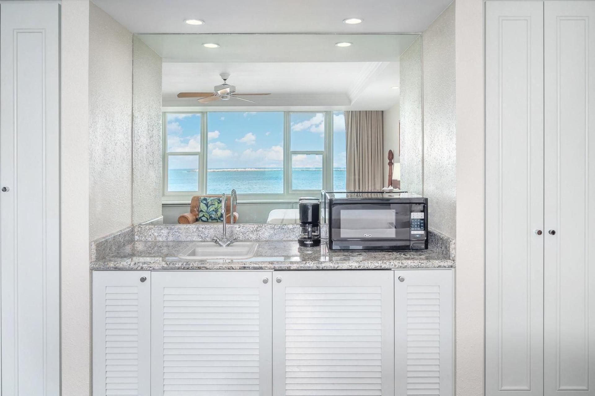 2 Double Beds Oceanfront