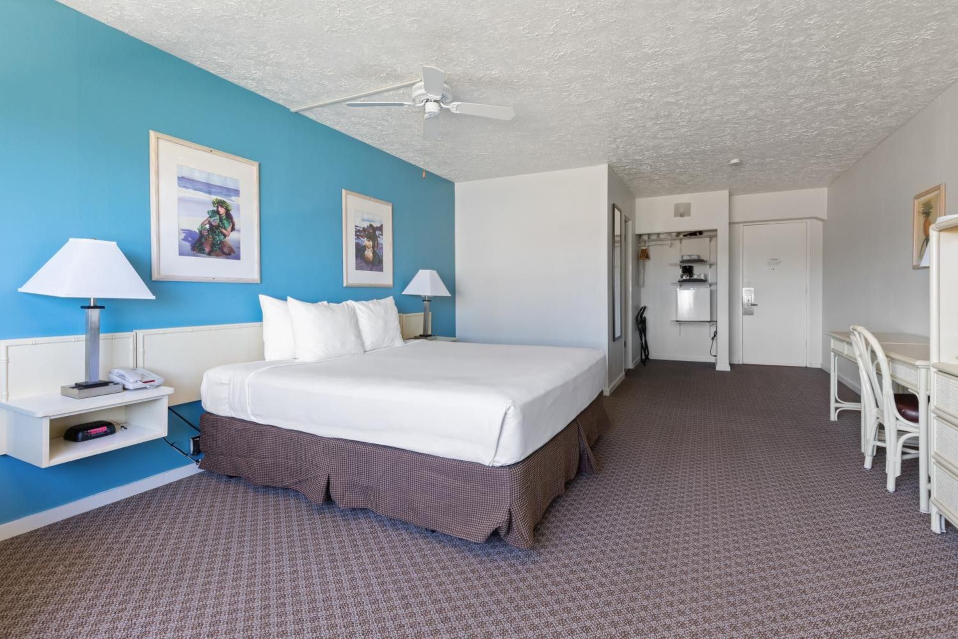 undefined Maui Seaside Hotel 3